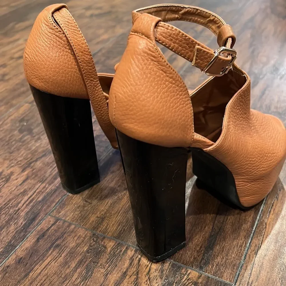 SOL SANA 'Pip' Sandal, tan Pebbled Leather, Women Size 37 (6.5-7) stiletto EUC